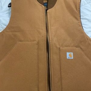 Like new - Carhart work vest